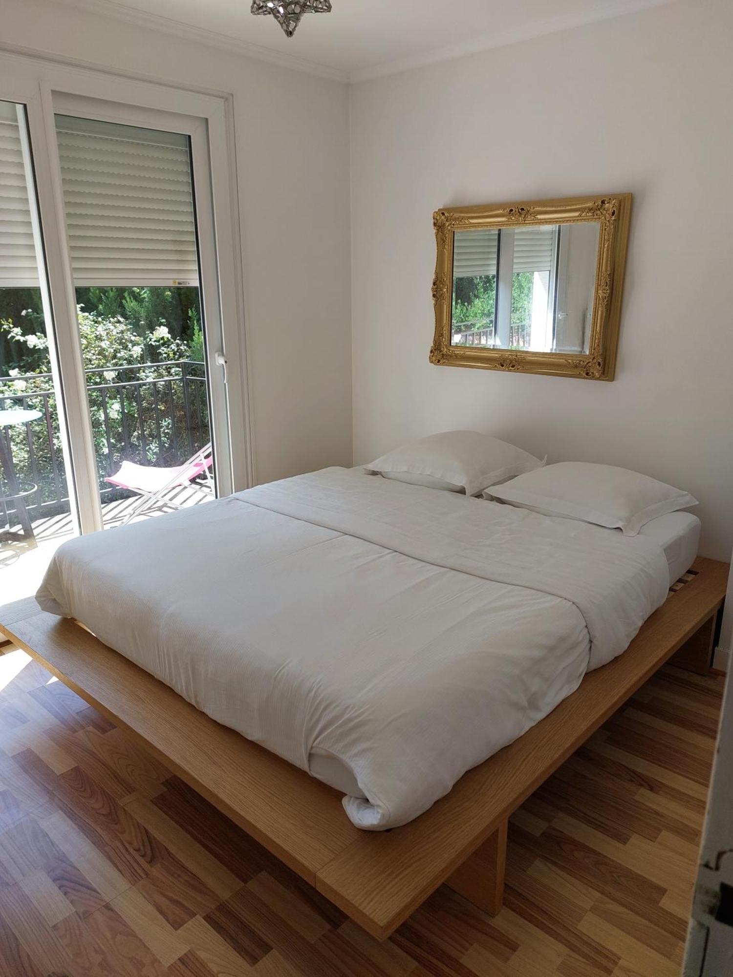 Chalet Fleuve Avec Parking-Barbecue Yerres 外观 照片